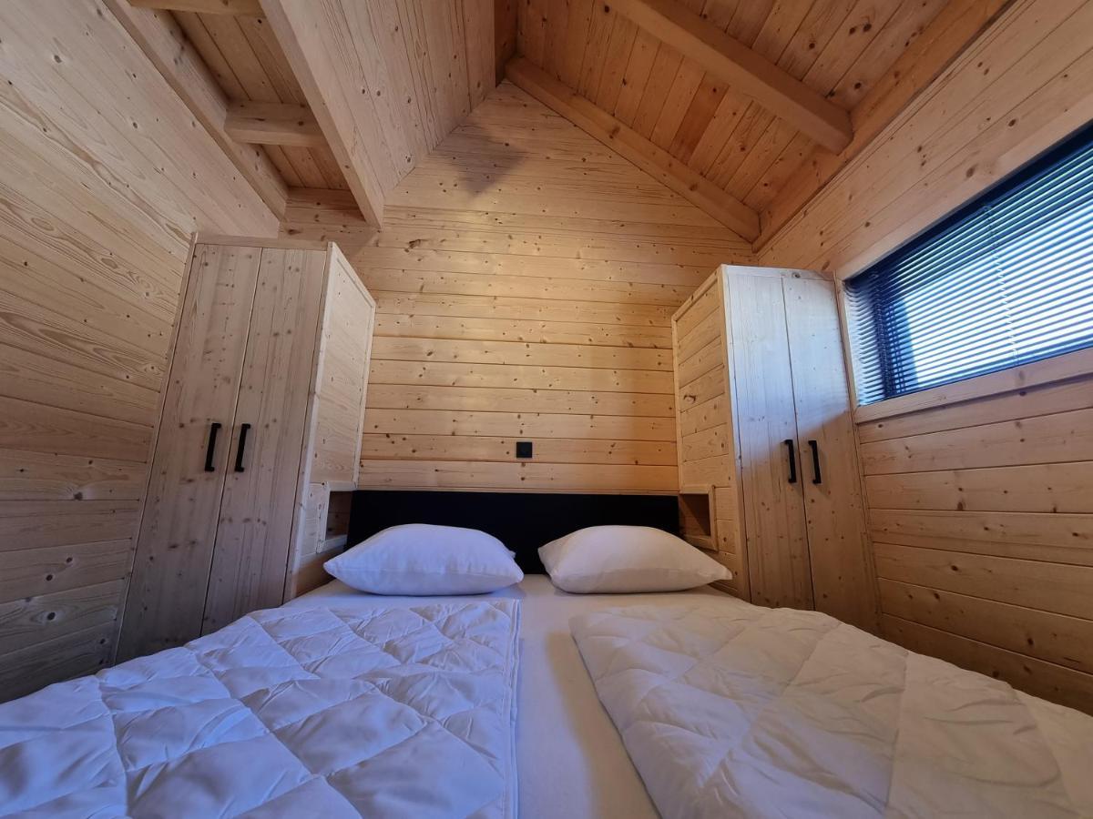 Chalet Met Sauna En Airconditioning Sint Annaland Kültér fotó