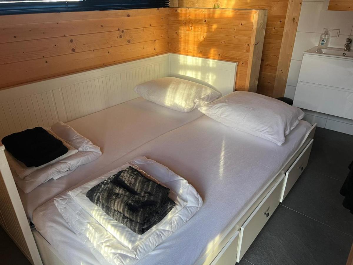 Chalet Met Sauna En Airconditioning Sint Annaland Kültér fotó